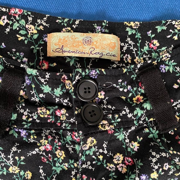 Floral button-up chinos - Picture 2 of 9